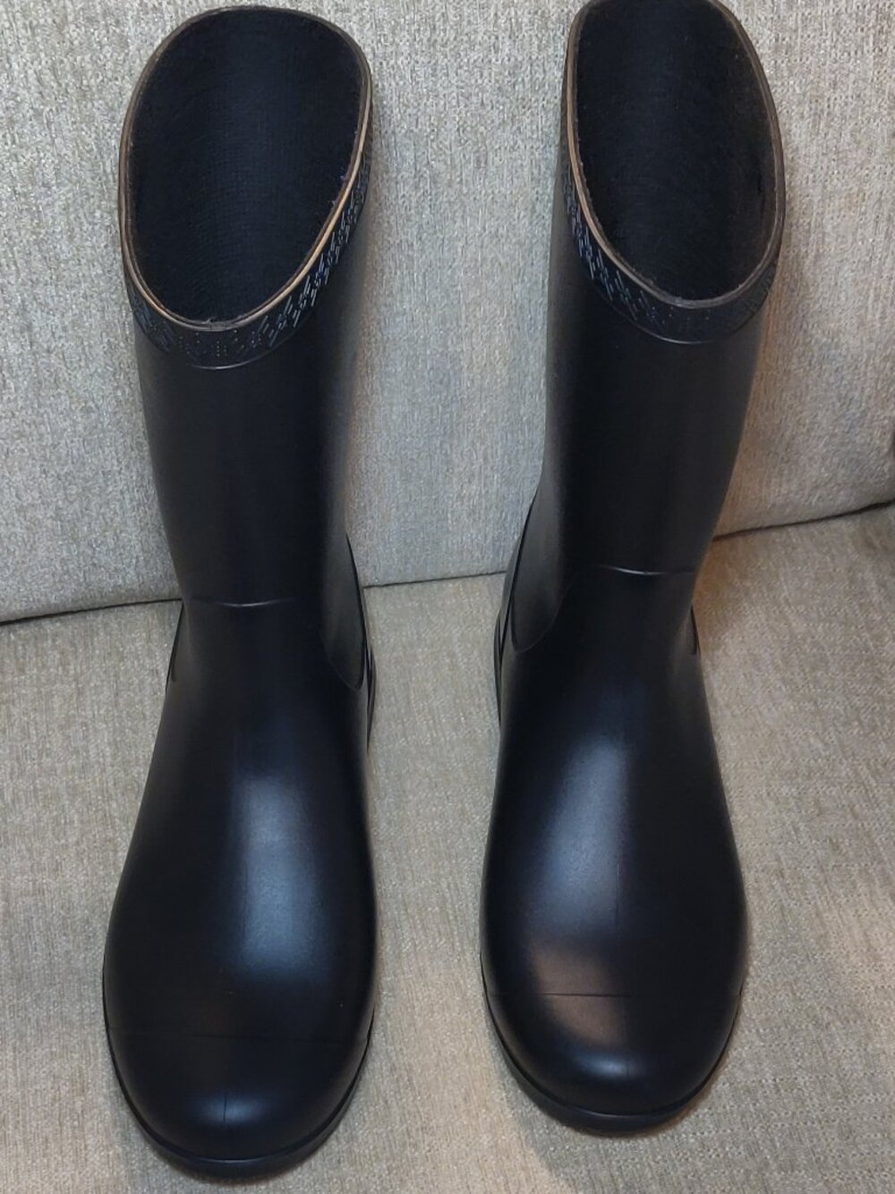 UGG Sienna Black Matte Rain Boots Women's US 8 - Picture 4 of 9